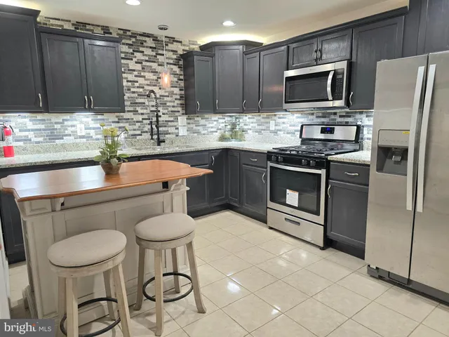 $950,000 | 5203 Ashleigh Glen Court, Glenn Dale, MD 20769