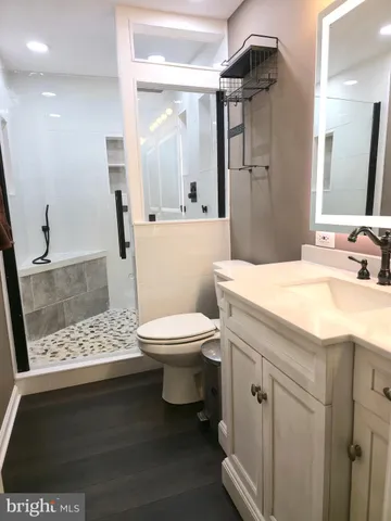 $950,000 | 5203 Ashleigh Glen Court, Glenn Dale, MD 20769