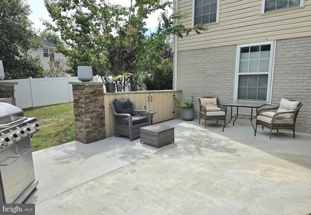 $950,000 | 5203 Ashleigh Glen Court, Glenn Dale, MD 20769