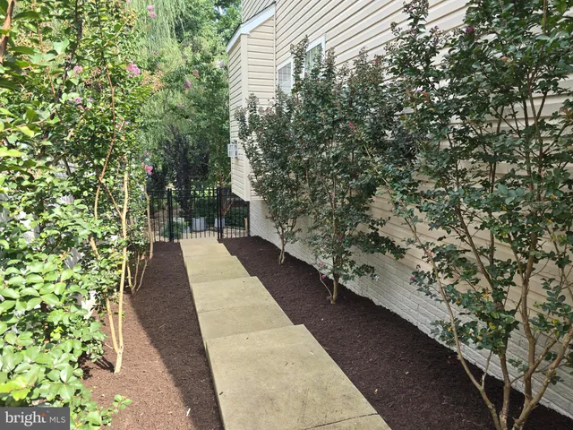 $950,000 | 5203 Ashleigh Glen Court, Glenn Dale, MD 20769