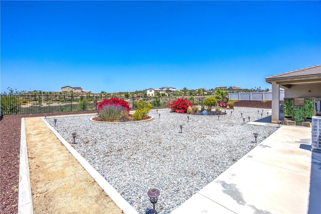 13710 Sweet Avenue Riverside, CA 92503 - Photo 26 of 34