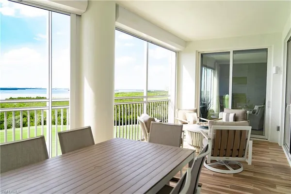 $1,900,000 | 4971 Bonita Bay Boulevard, Unit 905, Bonita Springs, FL 34134