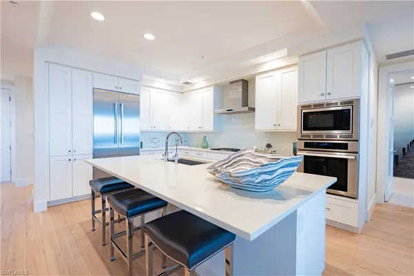 $1,900,000 | 4971 Bonita Bay Boulevard, Unit 905, Bonita Springs, FL 34134