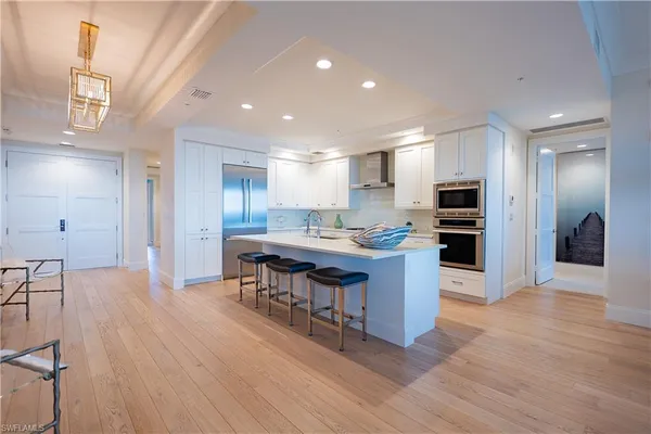 $1,900,000 | 4971 Bonita Bay Boulevard, Unit 905, Bonita Springs, FL 34134