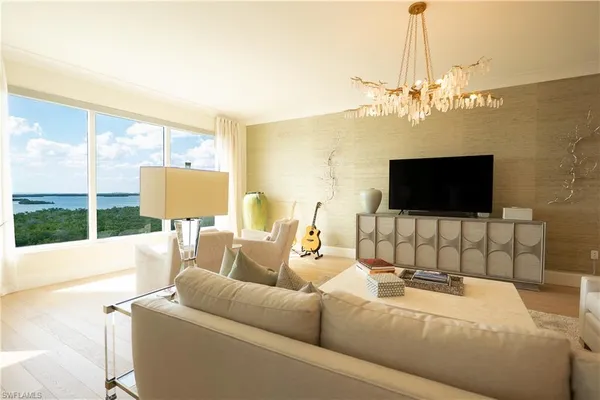 $1,900,000 | 4971 Bonita Bay Boulevard, Unit 905, Bonita Springs, FL 34134