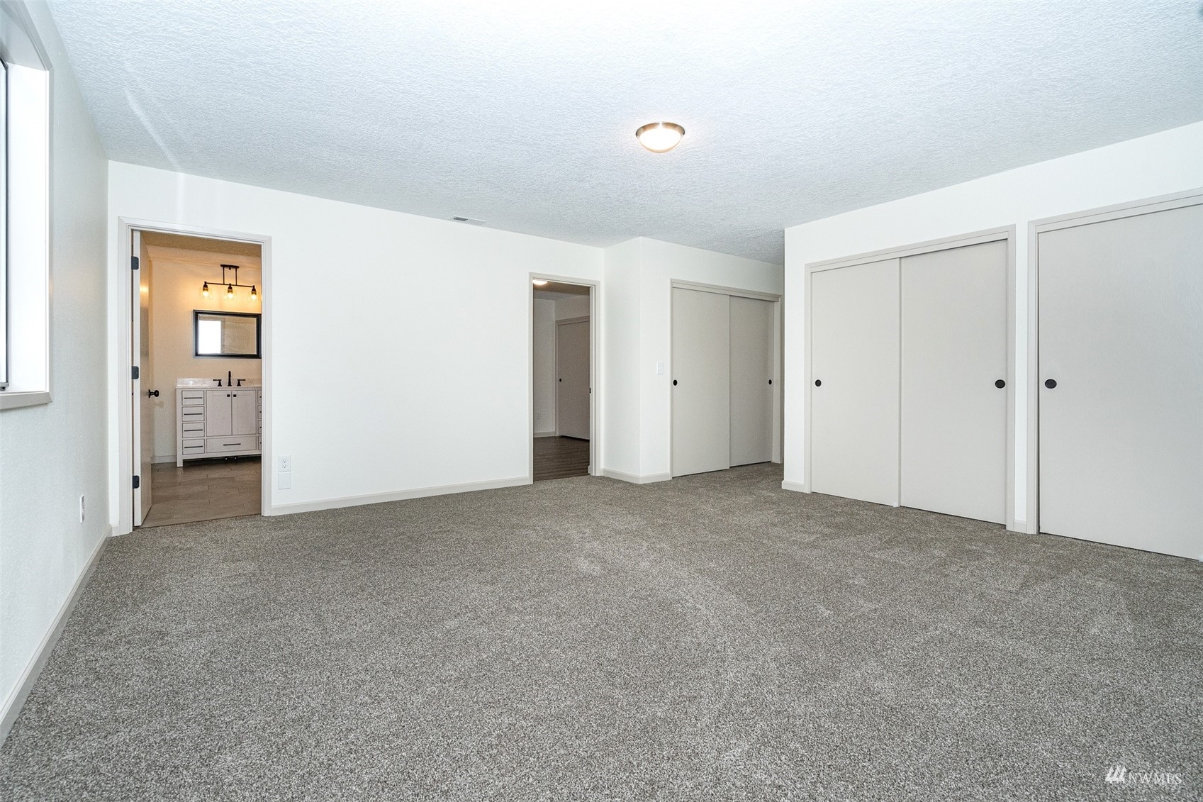 1861 Bishop Road Chehalis, WA 98532 - Photo 12 of 38 a view of an empty room