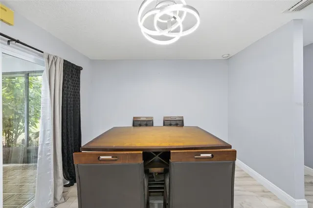 $385,000 | 1113 Oakhill Street, Seffner, FL 33584