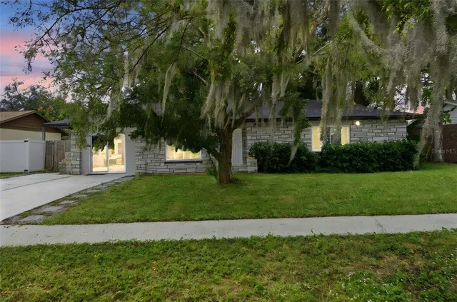 $385,000 | 1113 Oakhill Street, Seffner, FL 33584