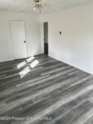 $950 | 258 Main Street, Unit 3(REAR), Dupont, PA 18641