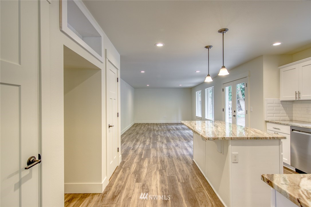 20873 President Point Road Northeast Kingston, WA 98346 - Photo 14 of 40 Gallery Image 14