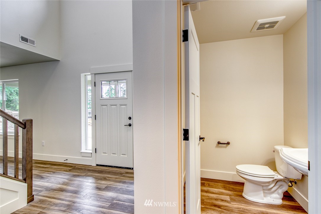 20873 President Point Road Northeast Kingston, WA 98346 - Photo 23 of 40 Gallery Image 23