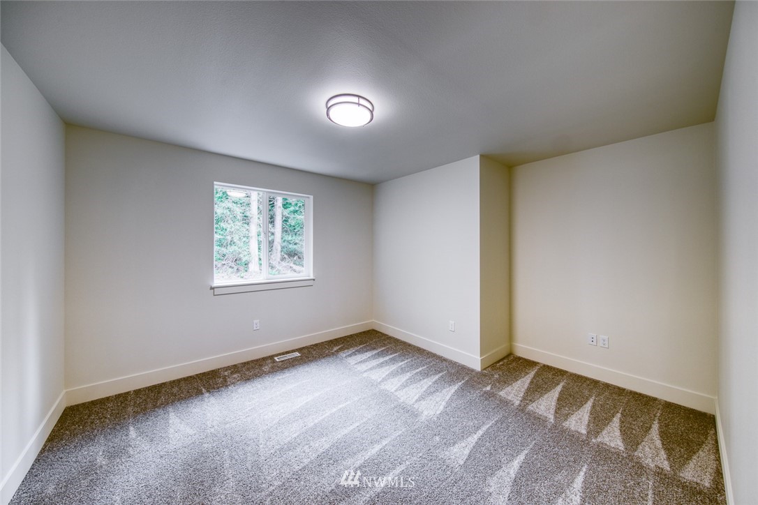 20873 President Point Road Northeast Kingston, WA 98346 - Photo 38 of 40 Gallery Image 38