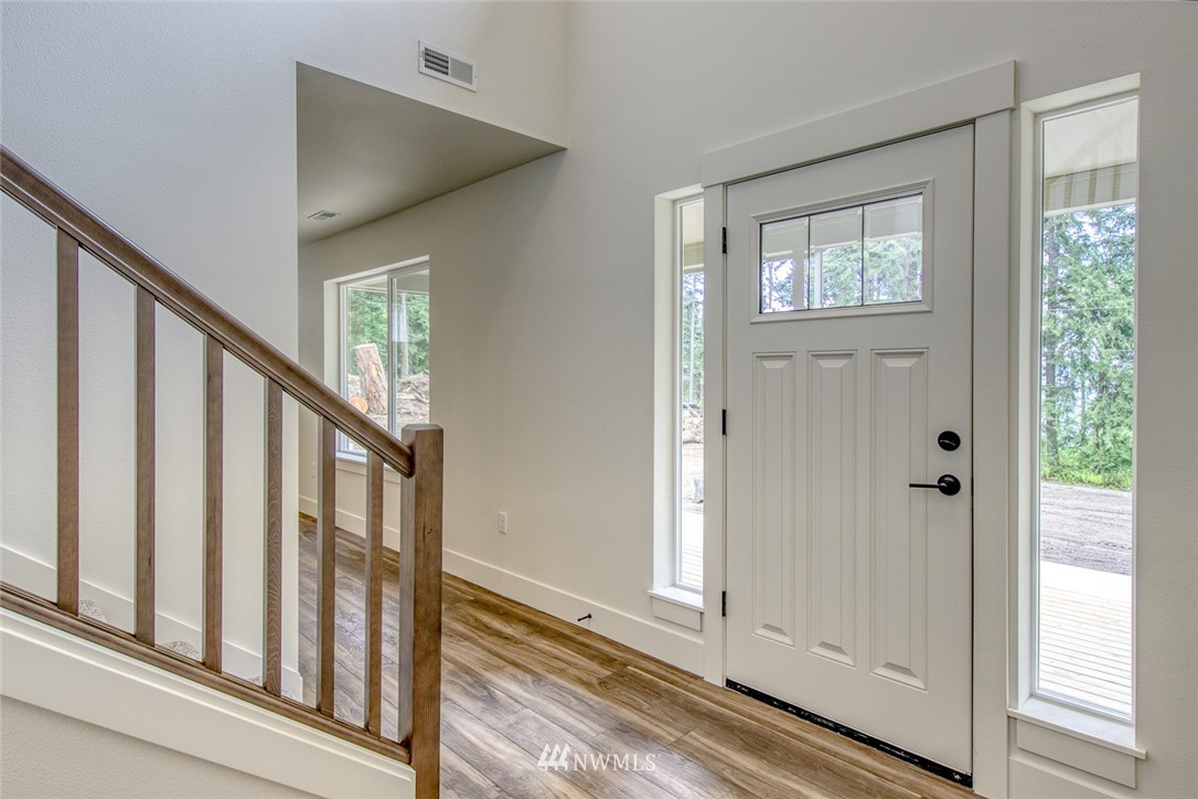 20873 President Point Road Northeast Kingston, WA 98346 - Photo 7 of 40 Gallery Image 7