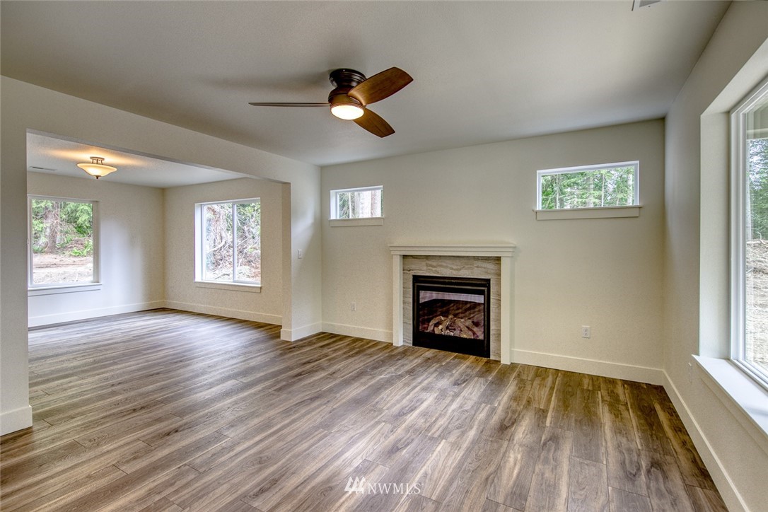 20873 President Point Road Northeast Kingston, WA 98346 - Photo 9 of 40 Gallery Image 9