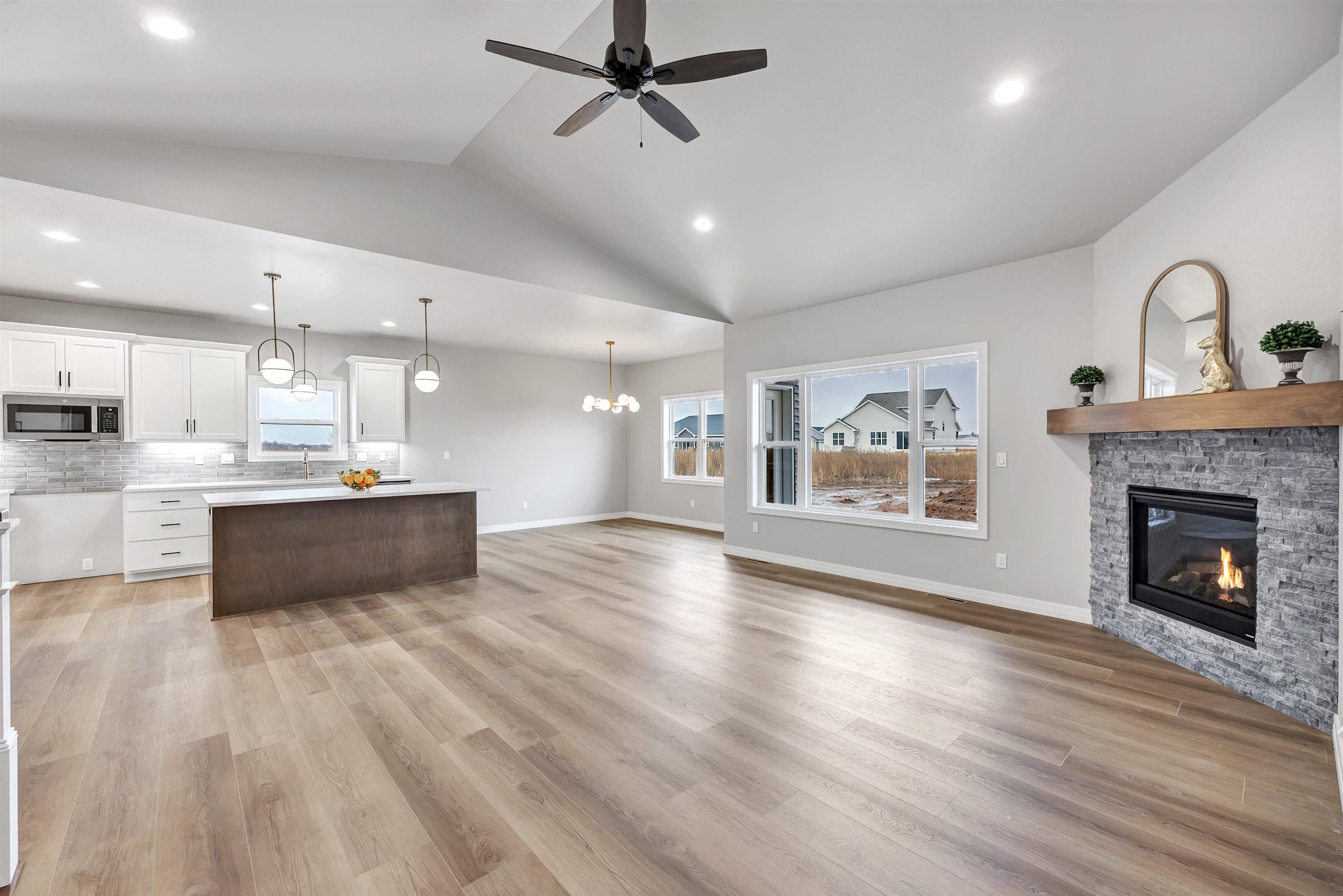 1266 Autumn Field Lane De Pere, WI 54115 - Photo 5 of 25