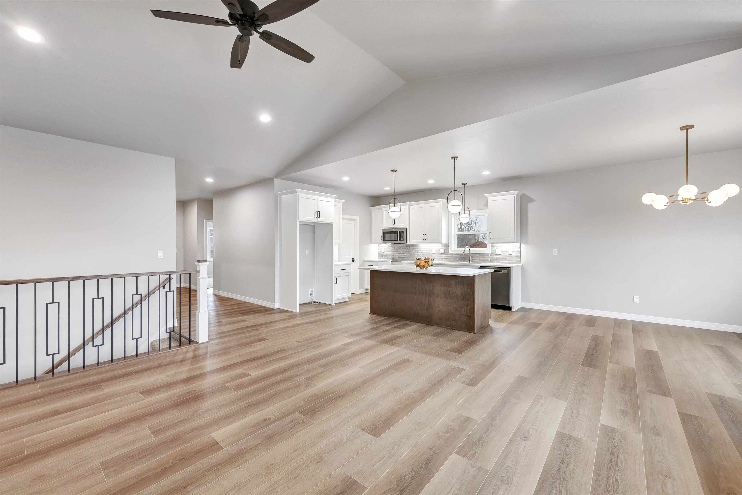 1266 Autumn Field Lane De Pere, WI 54115 - Photo 7 of 25