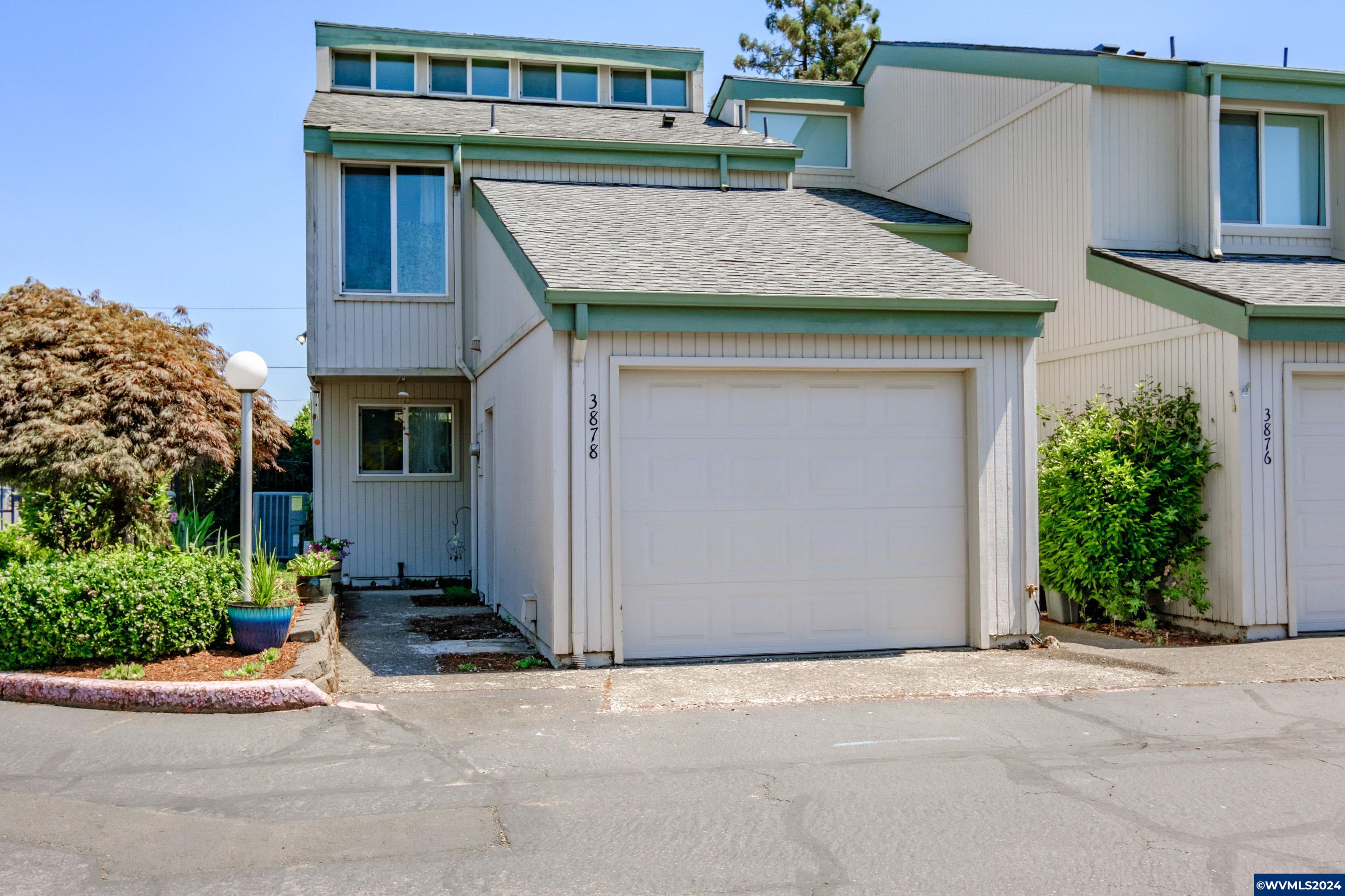 3878 Auburn Road Northeast Salem, OR 97301 - Photo 2 of 31