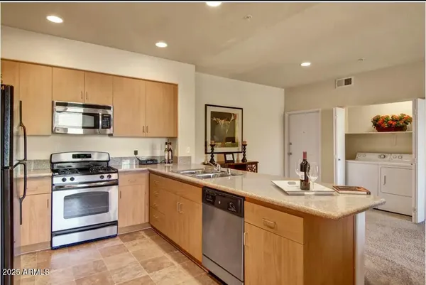 $1,440 | 3825 West Anthem, Unit B1, Phoenix, AZ 85086