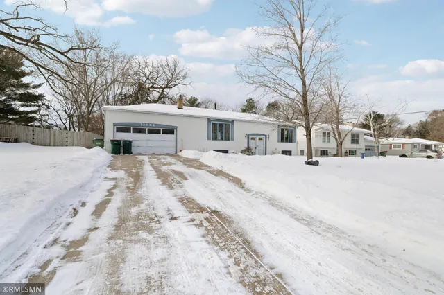 $250,000 | 12832 Lincoln Street Northeast, Blaine, MN 55434