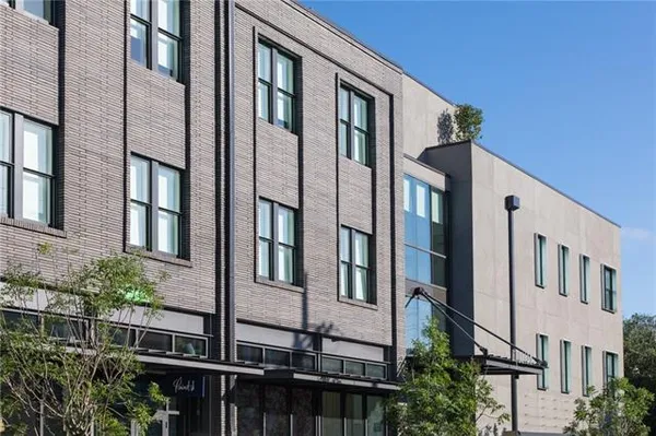 $2,350 | 1581 Magazine Street, Unit 206, New Orleans, LA 70130