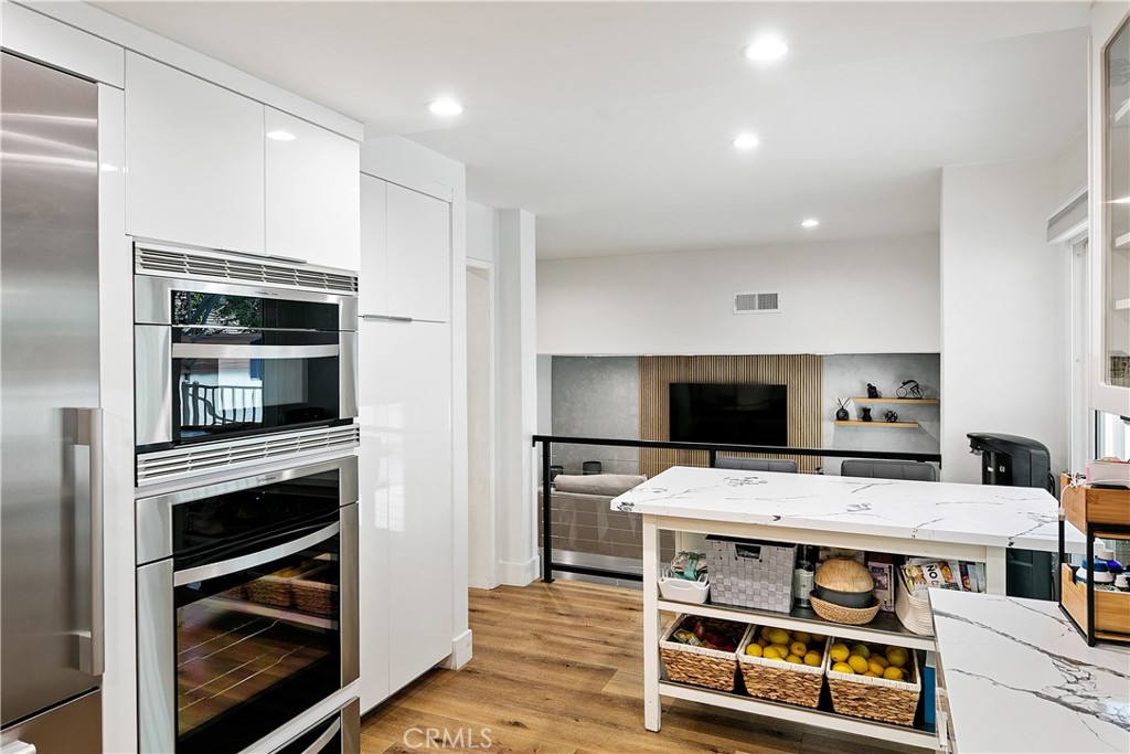 24411 Highlander Road West Hills, CA 91307 - Photo 10 of 43