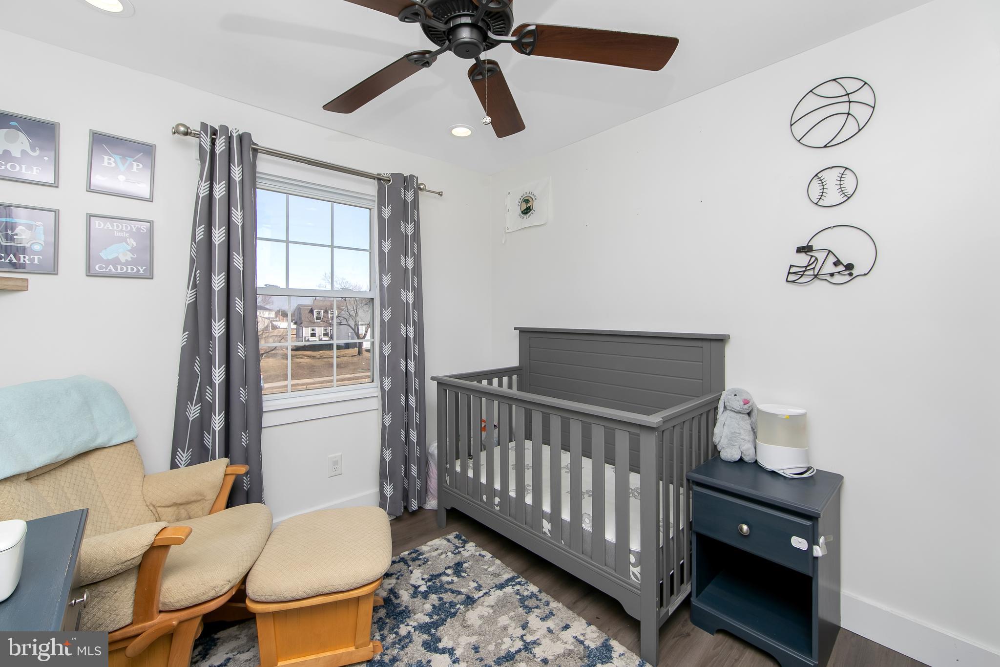 121 Capella Road Sewell, NJ 08080 - Photo 15 of 29 a bedroom with a bed and a window