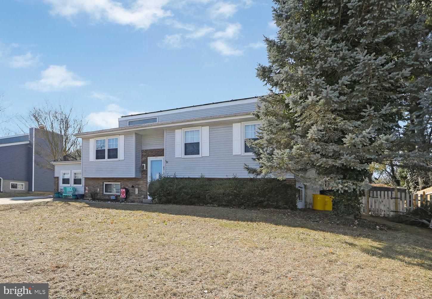 121 Capella Road Sewell, NJ 08080 - Photo 2 of 29