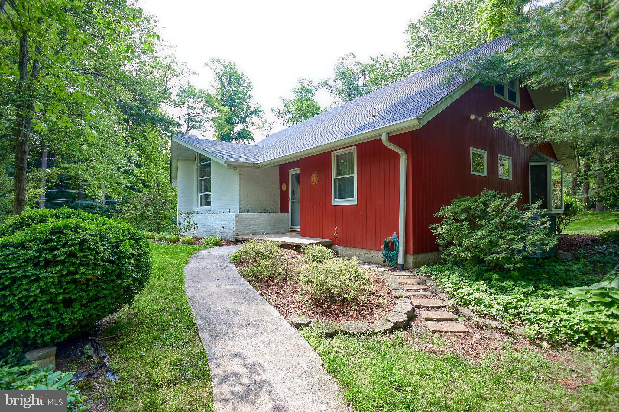 1201 Springwood Terrace Fallston, MD 21047 - Photo 5 of 37