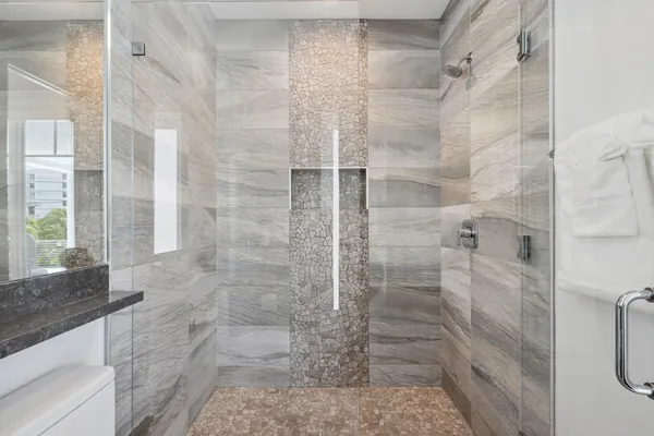 $5,150,000 | 461 Venus Drive, Unit 1, Juno Beach, FL 33408