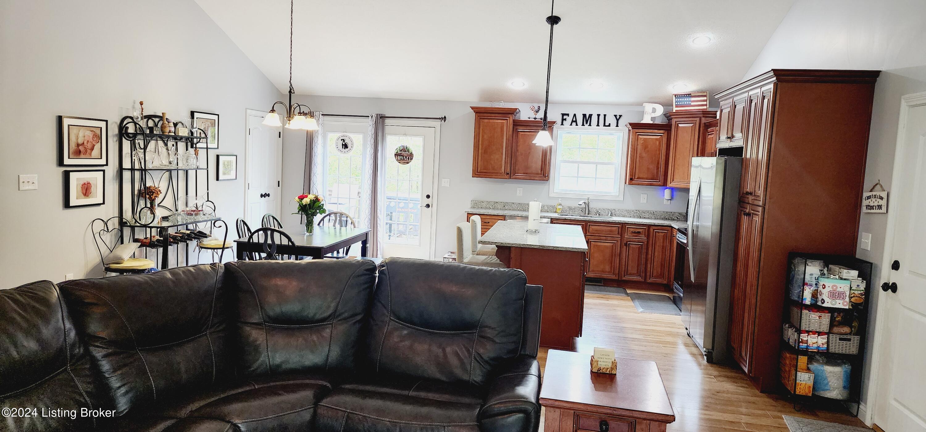 265 Mockingbird Road Brandenburg, KY 40108 - Photo 10 of 35 7b