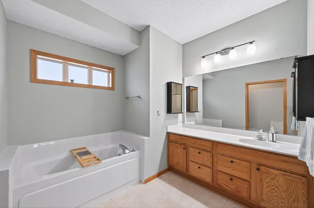 $254,900 | 1099 Barclay Street, St. Paul, MN 55106