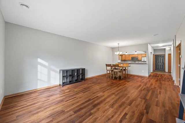 $254,900 | 1099 Barclay Street, St. Paul, MN 55106