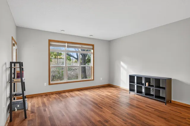 $254,900 | 1099 Barclay Street, St. Paul, MN 55106