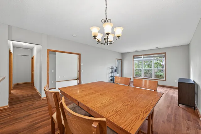 $254,900 | 1099 Barclay Street, St. Paul, MN 55106