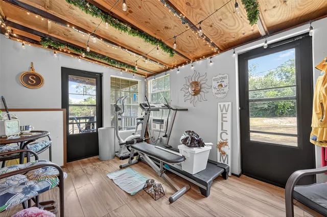 $525,000 | 10715 Bozeman Ferry Road, Midway, TX 75852