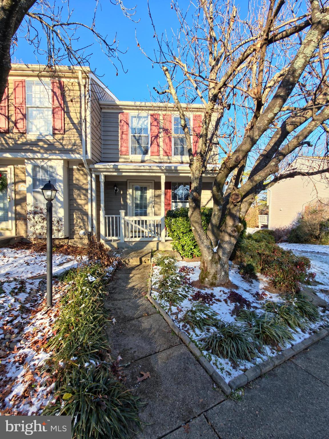 1640 Fieldthorn Drive Reston, VA 20194 - Photo 1 of 27