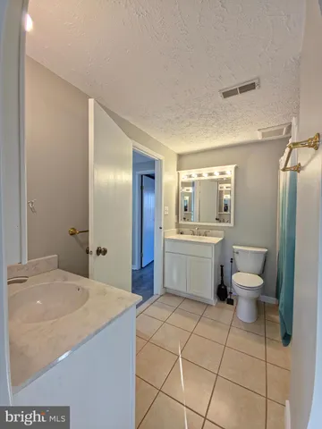 $2,800 | 1640 Fieldthorn Drive, Reston, VA 20194