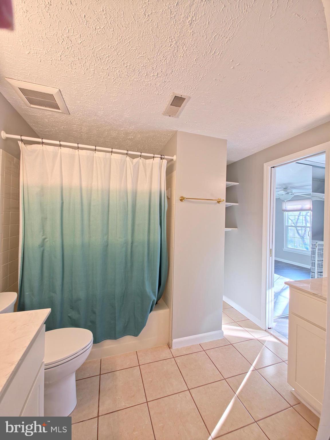 1640 Fieldthorn Drive Reston, VA 20194 - Photo 12 of 27