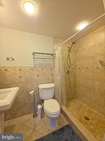 $2,800 | 1640 Fieldthorn Drive, Reston, VA 20194