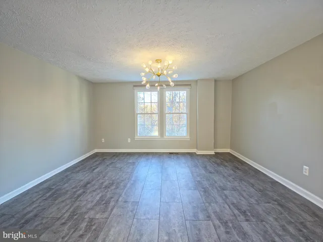 $2,800 | 1640 Fieldthorn Drive, Reston, VA 20194