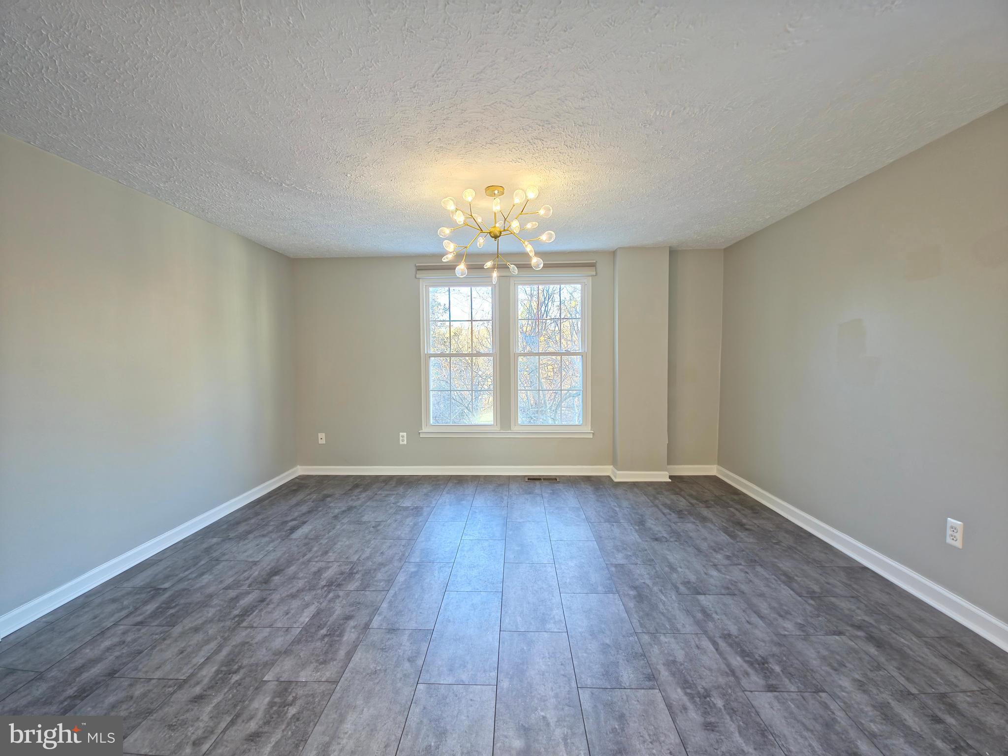 1640 Fieldthorn Drive Reston, VA 20194 - Photo 7 of 27