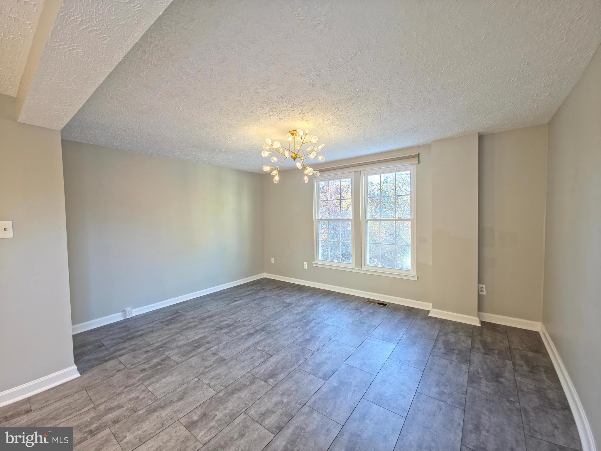 1640 Fieldthorn Drive Reston, VA 20194 - Photo 8 of 27