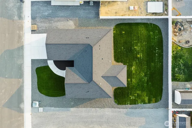 an aerial view of a entryway