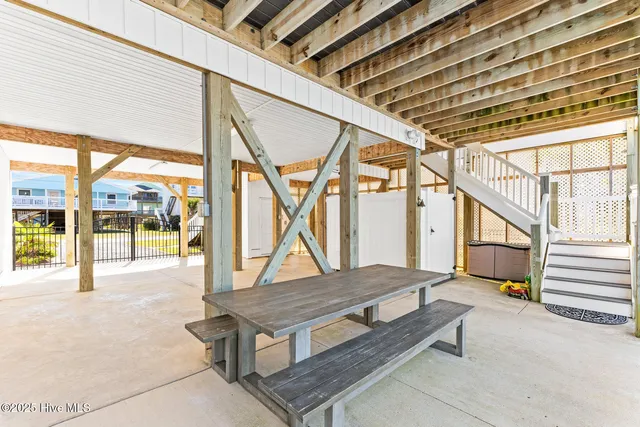 $2,175,000 | 2112 Shore Line Drive, Topsail Beach, NC 28445