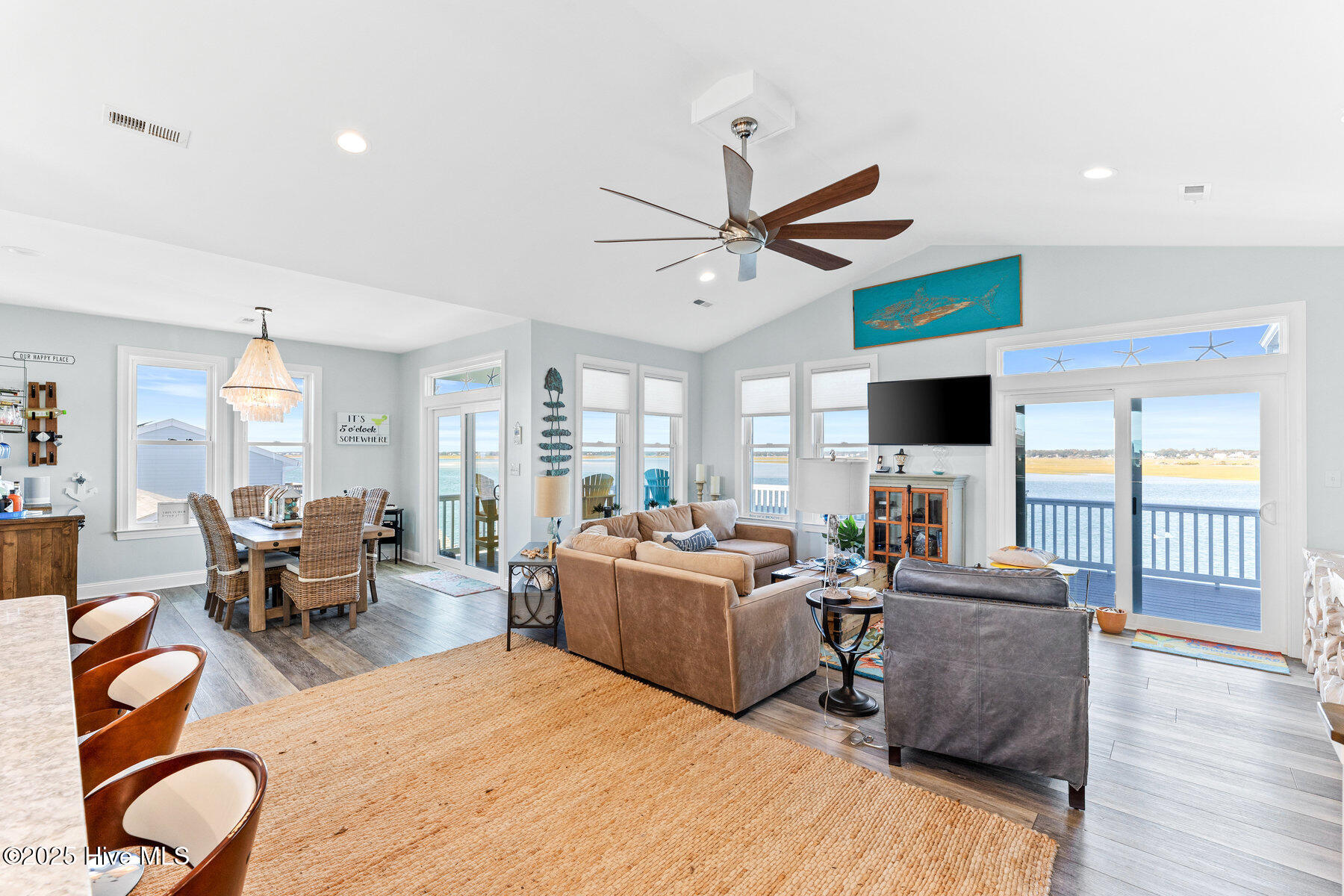 2112 Shore Line Drive Topsail Beach, NC 28445 - Photo 6 of 79 006_2112_shoreline_dr_-06_666