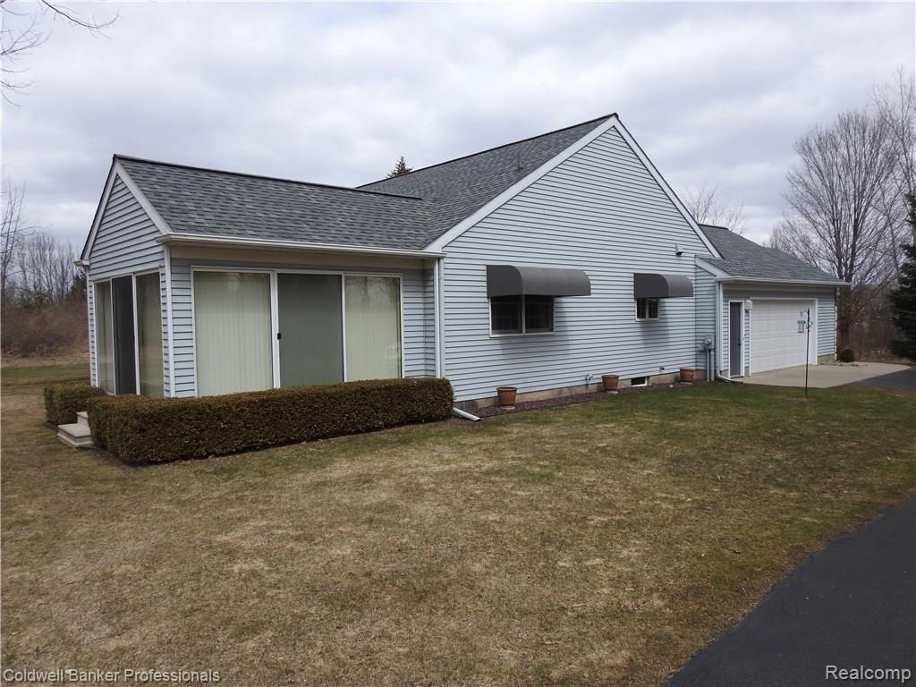 3126 Rochester Road Dryden, MI 48428 - Photo 5 of 34 DSCN0306.JPG