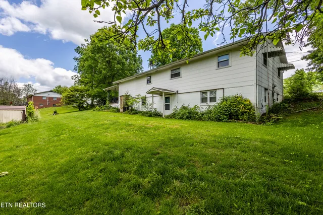 $209,909 | 9100 Highway 131, Washburn, TN 37888