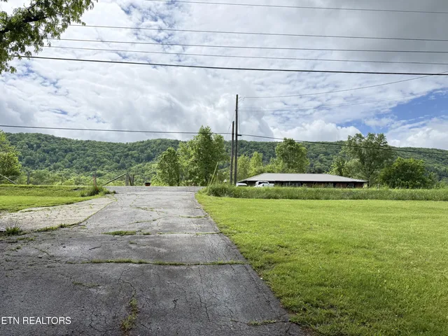 $209,909 | 9100 Highway 131, Washburn, TN 37888