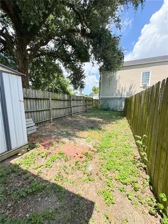 $1,300 | 2113 South Liberty Street, New Orleans, LA 70113