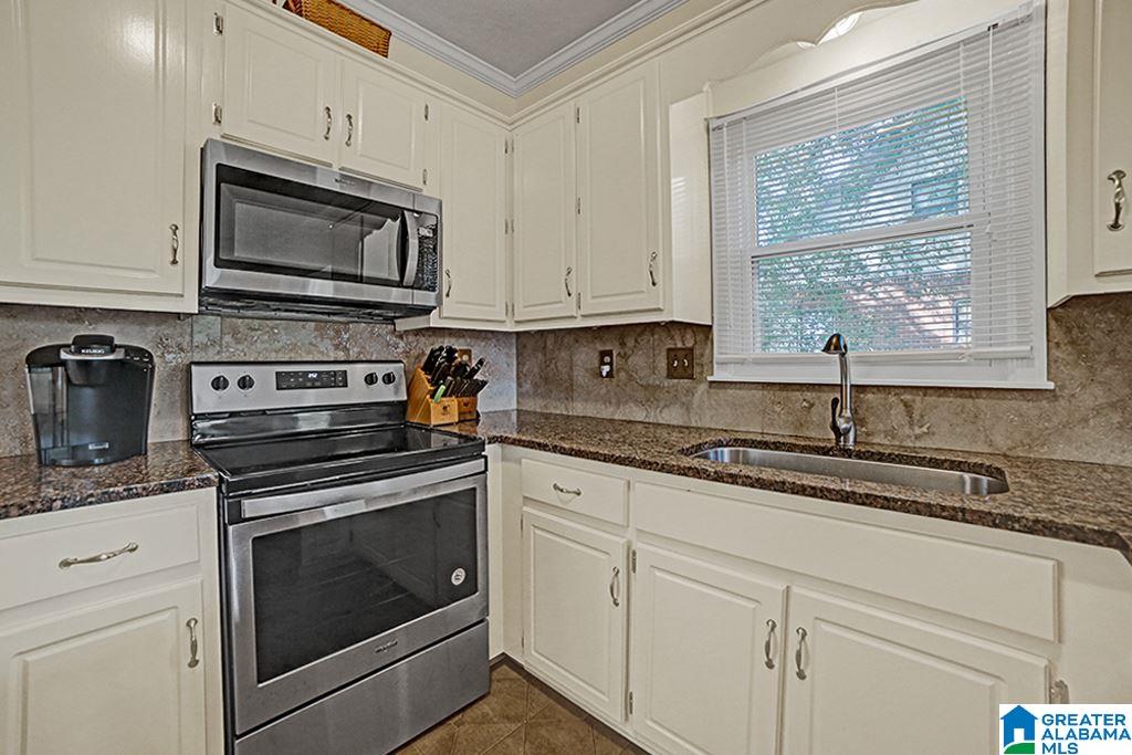 1113 Saddlebrook Road Birmingham, AL 35210 - Photo 13 of 37